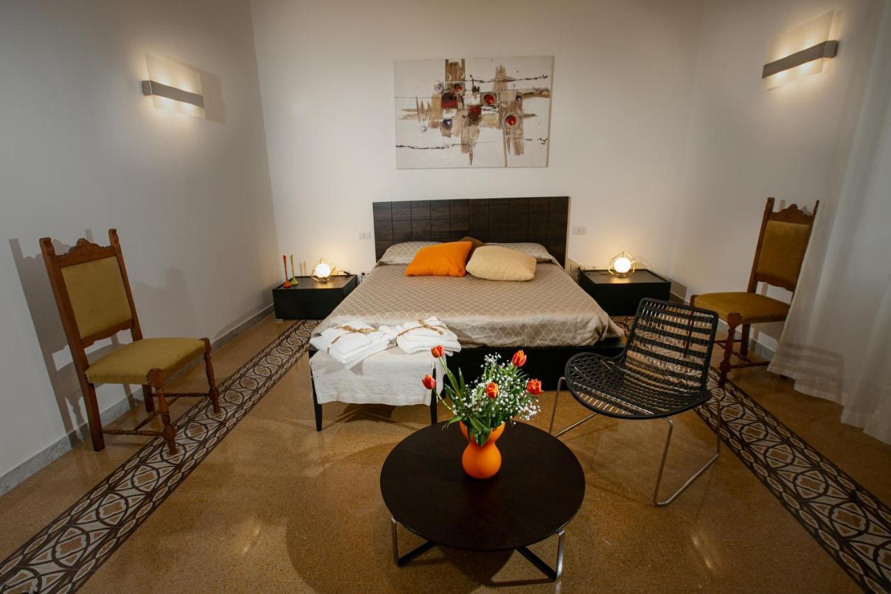 Abate Luxury Interno 3 Bari Exterior foto