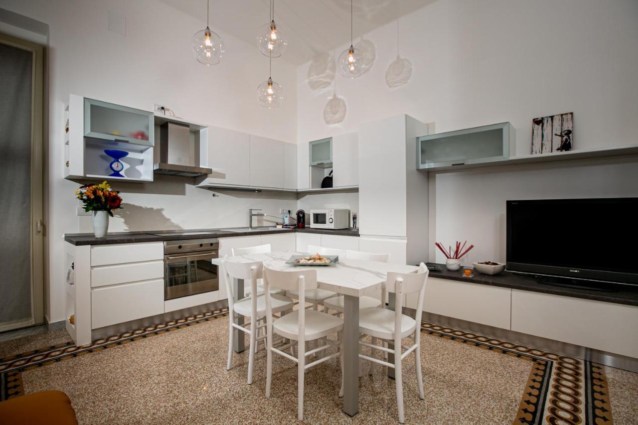 Abate Luxury Interno 3 Bari Exterior foto
